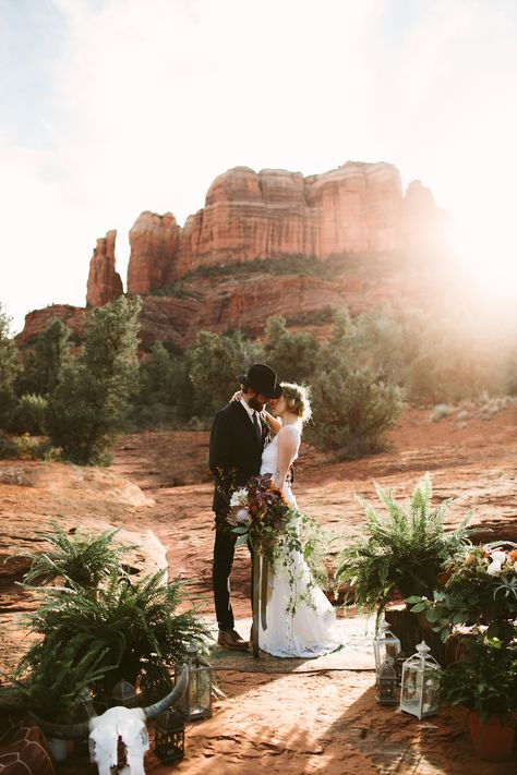 Sedona Red Rock Elopement Wedding at Cathedral Rock » Jane in the Woods Blog || Sedona & Destination Wedding Photographer & Planner Southwestern Wedding, Cathedral Rock, Sedona Wedding, Micro Weddings, Woods Photography, Wedding Albums, Destination Wedding Locations, Red Rocks, Desert Wedding