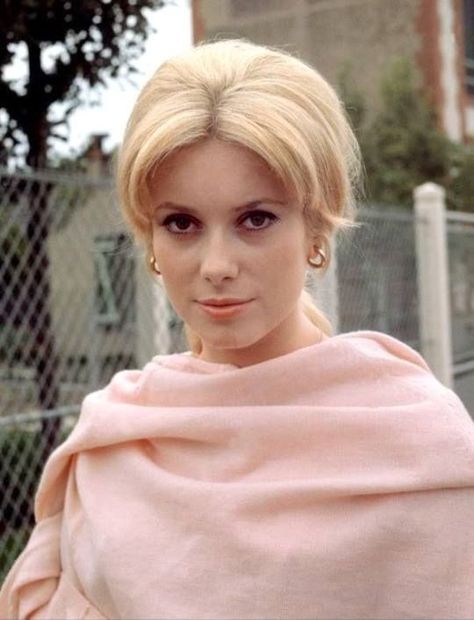 For all things Classic Hollywood, visit my website! ❤️ #catherinedeneuve #tcm #letsmovie #classicfilms #classicmovies #macaronsandmimi Catherine Deneuve Style, Catherine Denueve, French Beauty, Elsa Peretti, Catherine Deneuve, French Actress, Brigitte Bardot, Vintage Hollywood, Classic Beauty