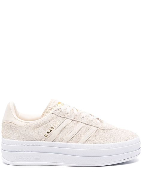 ecru suede round toe logo-print tongue signature 3-Stripes logo branded insole partial lining flatform sole front lace-up fastening Women’s Adidas Sambas, Cute Shoes To Wear With Jeans, Aesthetic Womens Shoes, Adidas Platform Gazelle, Nude Tennis Shoes, Womens Trendy Shoes, Woman’s Shoes, Adidas Gazelle Platform, Platform Gazelle