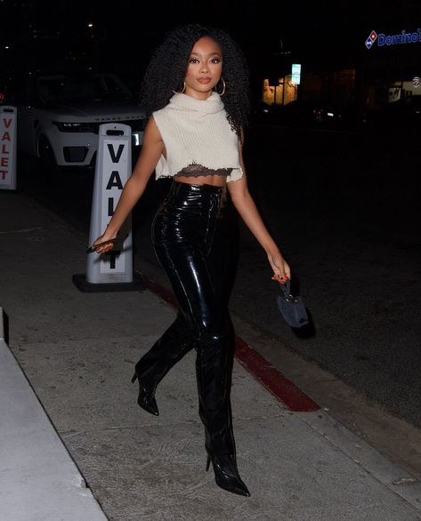 Skai Jackson Outfits, Hair Is Everything, Rihanna Outfits, Skai Jackson, Gamine Style, Chill Outfits, S K, Glam Dresses, Celebrity Outfits