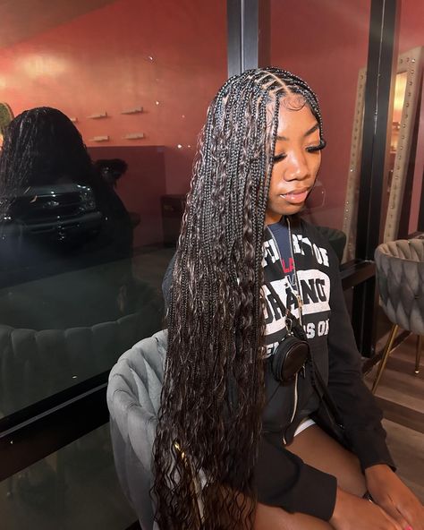 SMALL BOHO😍😍😍🎀 Style: Small Bohemian Knotless + Human Bair Boho Ends • • • • #braidstyles #braider #knotlessbraids #wiginstall #mobilebraider #closureinstall #frontalinstall #hairstylist #explorepage #braidinspo #alabamabraider #locs #twostrandtwist #mobileal #styleddbyk Smedium Knotless With Boho, Boho Knotless Braids Medium, Small Boho Braids, Small Bohemian Knotless, Small Boho Knotless, Small Boho Knotless Braids, Girls Braided Hairstyles Kids, Boho Bob, Small Knotless Braids