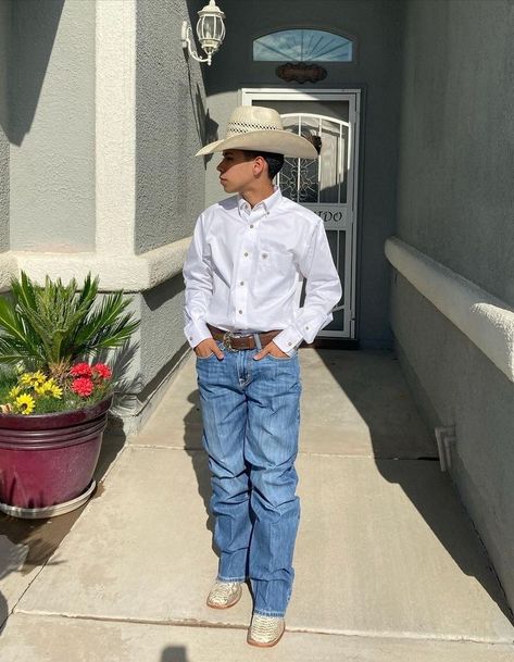 Chambelanes Outfits Quinceanera Vaquero, Baile Sorpresa Outfits Quinceanera, Quinceanera Surprise Dance Outfits, Vaquero Outfit Mexican Men, Quince Court Outfits, Quince Chambelanes Outfits, Quince Surprise Dance Outfits, Chambelanes Outfits Quinceanera, Chambelan Outfits