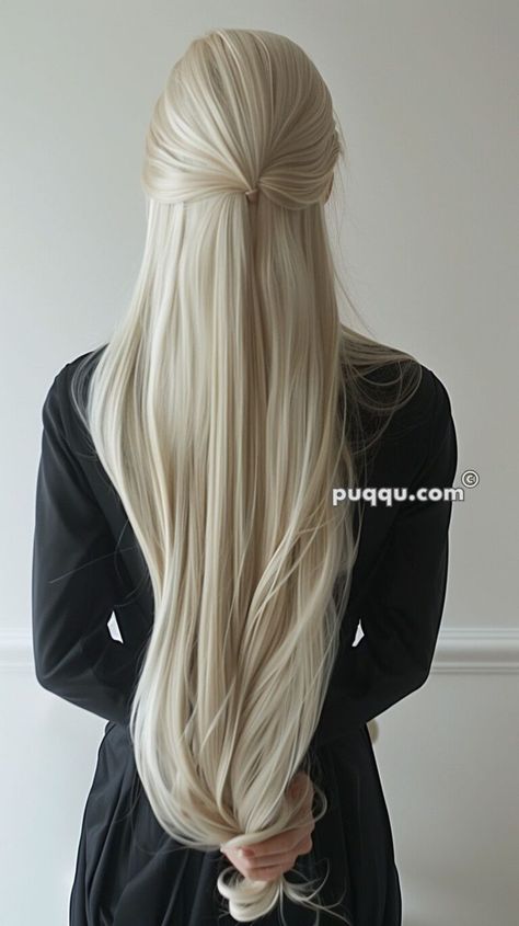 How to Get Stunning Platinum Blonde Hair at Home Blonde Hair At Home, Long Platinum Blonde, Platinum Hair Color, Κούρεμα Bob, Platinum Blonde Hair Color, Weft Hair Extensions, Fishtail Braid, Beige Blonde, Platinum Hair