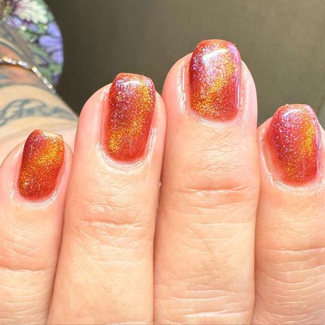 A little fall cat eye. #cateye #gelmani #fallcateye #glitternails #orangemails #concordnh #nailinspo #fallnails Fall Cat, Fall Cats, Gel Mani, October 15, Nail Spa, Glitter Nails, Nail Inspo, Cat Eye, Instagram A