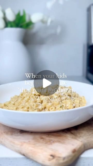 HOLLY B. | simply delicious recipes ♡ on Instagram: "There’s a reason this pasta is going viral (over 40 million views 🤯)—it’s simple, delicious, and pure comfort in a bowl! 

My kids ask for ‘that’ pasta on a weekly basis because it’s just that good. 🙌  So, plan to double the recipe and add this to your weekly rotation (at least a few times a week)! 

This is one dinner you *must* try—and trust me, you’ll be making it again and again. 

⚡️ Want a copy of this pasta recipe? Comment “VIRAL” and I’ll send a printable copy directly to you! ⚡️ 

Let’s make it! 

**’THAT’ VIRAL PASTA**

What you’ll need: 

2 tablespoons olive oil
1 tablespoon minced garlic
2 tablespoons shallots, minced
16 ounces pasta (I like to use Ditalini)
3 cups bone broth 
1/3 cup heavy cream
3 tablespoons butter
1/2 cu Holly B Viral Pasta, Viral Pasta, Kids Cooking, One Pot Dishes, Pasta Dinner Recipes, Simply Delicious, Going Viral, How To Double A Recipe, Bone Broth