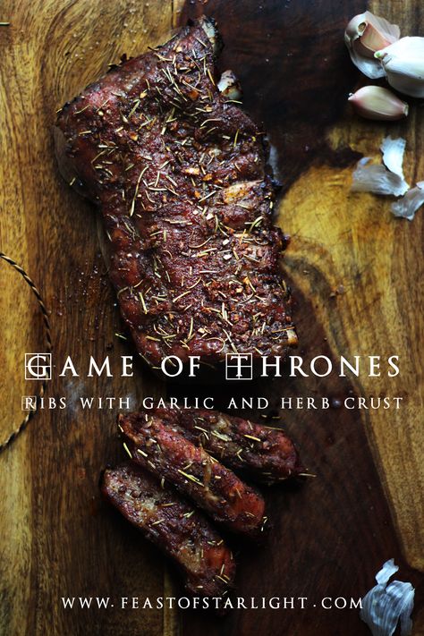 Roasted ribs with garlic and herb crust inspired by the series, Game of Thrones, A Song of Ice and Fire. Game Of Thrones Food, Fictional Food, Herb Rack, Movie Food, Medieval Recipes, Game Of Thrones Party, Geek Food, King Robert, Song Of Ice And Fire