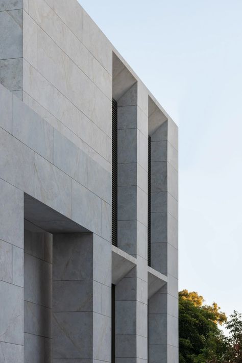 Minimal Facade, Sandstone Facade, Building Collage, Marble Facade, Conrad Architects, Melbourne Skyline, Spacious Office, Large Building, Clad Home