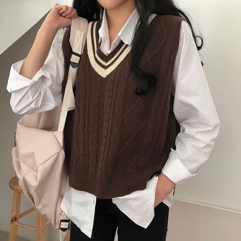 Brown Vest Outfit, Vest Outfits Aesthetic, Korean Casual Outfits, Ulzzang Fashion, Vest Outfits, Kpop Fashion Outfits, Kpop Outfits, Kpop Fashion, Mode Inspiration