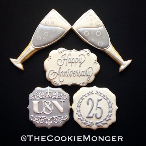 50th Anniversary Cookies, Silver Wedding Anniversary Cake, Silver Anniversary Party, 25th Anniversary Decorations, 60th Wedding Anniversary Party, Wedding Cookies Decorated, Happy Greetings, Anniversary Centerpieces, 25 Anniversary Cake