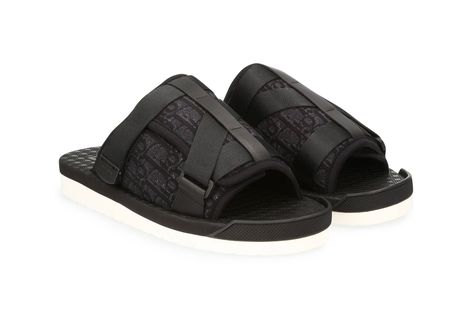 Dior Oblique Alpha Sandals Release | HYPEBEAST Dior Oblique, Hand Jewelry, Mens Sandals, Mary Jane Sneaker, Black Sandals, Slip On Sneaker, Slides, Dior, Slippers