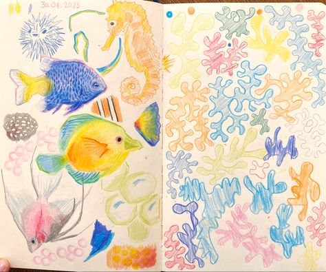 Ocean Crayon Drawing, Color Pencil Drawing Easy, Ocean Drawing, Sketchbook Art Journal, Mini Drawings, Sketchbook Inspiration, Color Pencil Art, Art Collage Wall, Pastel Art