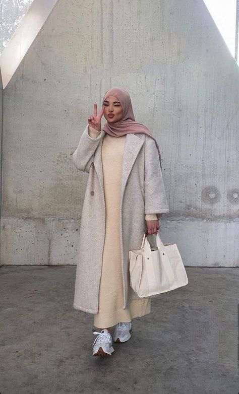 Hijab Winter Style, Hijabi Fall Outfits, Hijab Outfit Winter, Hijabi Winter Outfits, Winter Abaya, Winter Hijab Outfits, Winter Hijab, Modest Winter Outfits, Modest Outfits Muslim