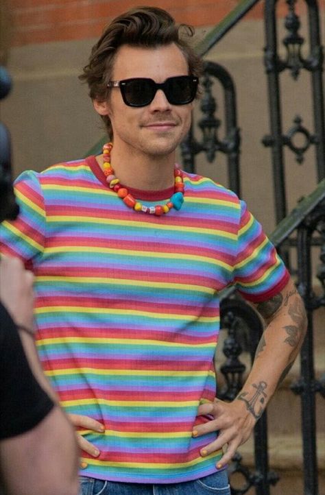 Harry Styles Fits, Harry Styles Hair, Harry Outfits, Harry Styles Outfit, Late Late Show, Harry Styles Concert, Harry Styles Cute, The Late Late Show, One Direction Harry