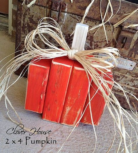 2x4 Black Cats 2x4 Crafts, Block Pumpkins, Holiday Decor Thanksgiving, Fall Wood Crafts, Halloween Wood Crafts, Rustic Fall Decor, Wooden Pumpkins, Wood Pumpkins, Fun Halloween Decor