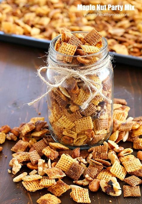 Maple Party Nut Mix {Yummy Healthy Easy} Ultimate Chex Mix Recipe, Savory Chex Mix Recipes, Chex Mix Recipes Sweet, Sweet Chex Mix, Summer Potluck Recipes, Sweet Chex, Salty Sweet Snacks, Summer Potluck, Snack Mixes