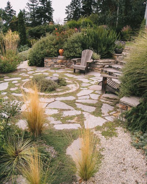 Carkeek — Rock Solid Landscapes- Garden and landscape design + construction Stone Terrace Garden, Curved Flower Beds, Rocky Mountain Gardening, Raised Garden Bed Stone, Limestone Raised Garden Bed, Natural Stone Raised Garden Beds, Cairns Botanical Gardens, Backyard Dining, Beautiful Yards