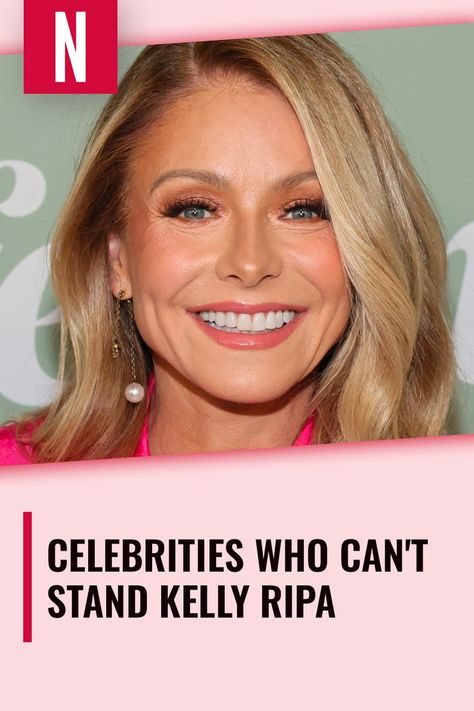 Over the years, Kelly Ripa has gained fame and fortune through her talents as an actor and television personality. She has also made her fair share of enemies along the way. #KellyRipa #Television Kelly Ripa Haircut, Fame And Fortune, Short Shag Haircuts, Kelly Ripa, Shag Haircut, Scandal, Over The Years, Swift, The Way