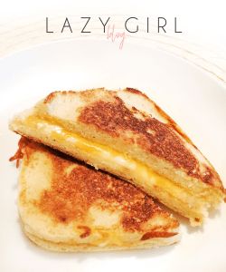 Keto Grilled Cheese With 90 Second Bread Almond Flour Sandwich Bread, Cauliflower Grilled Cheese, Keto Grilled Cheese, Microwave Bread, 90 Second Bread, Low Carb Sandwiches, Low Carb Healthy, 90 Second Keto Bread, Healthy Journey