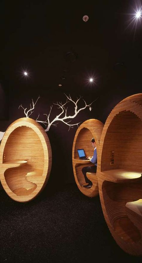 Office pods Communal Workspace, Wc Decoration, Pod Chair, Objet Design, Wooden Eggs, Plywood Furniture, Egg Chair, Wooden Chair, Space Design