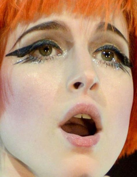 Paramore Concert, Broken Makeup, Paramore Hayley Williams, Doll Eye Makeup, Eyes Lips Face, Stage Makeup, Hayley Williams, Celebrity Makeup, Paramore