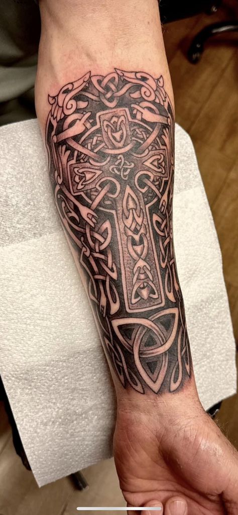 Forarm Tattoos Mens Celtic, Irish Sleeve Tattoo Men, Scotish Men Tattoo, Celtic Tattoos Sleeve, Celtic Armor Tattoo, Celtic Forearm Tattoo, Celtic Compass Tattoo, Viking Tattoo Designs Men, Irish Tattoos Men