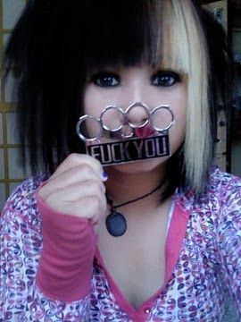 Pink Scene Pfp, Scene Queen Hair, Scene Pfp, Emo Scene Girls, Scene Bangs, 2000s Scene, Emo Teen, Emo Princess, Indie Scene