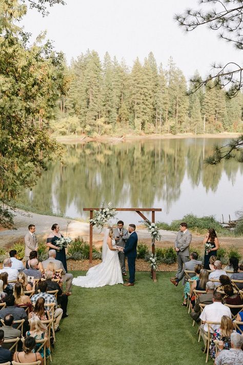 Outside Wedding Ideas By Water, Outdoor Wedding By Lake, Lake Weddings Ceremony, Lake Wedding Alter Ideas, Wedding Park Ideas, By The Lake Wedding, Wedding Ceremony Venues Outdoor, Outdoor August Wedding, By The Water Wedding