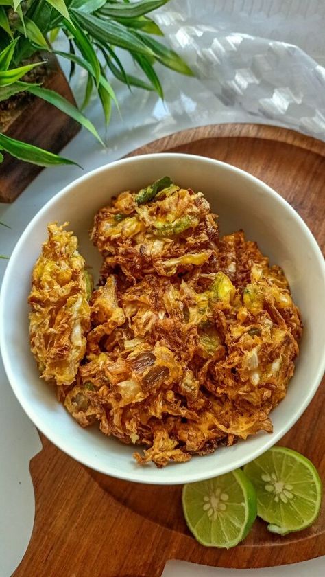 Pakora Recipe, Roasted Artichoke, Irish Cuisine, Unstuffed Cabbage, Frozen Lemon, Pakora Recipes, Cabbage Recipe, Gram Flour, Quick Snack