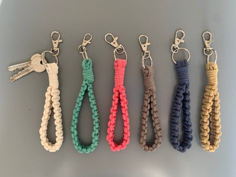 Macrame Key Ring, Macrame Wristlet, Simpul Makrame, Ring Keychain, Macrame Knot, Feb 13, Key Chains, Key Rings, Key Ring