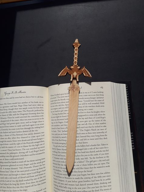 Zelda Inspired Link Master Sword Bookmark Wooden Replica - Etsy Zelda Diy, Zelda Gifts, Star Bookmark, Interesting Products, Birch Ply, Book Accessories, Legend Of Zelda, Christmas List, Music Book