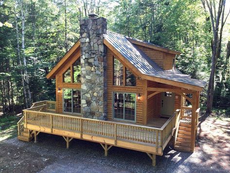 Rustic Cabin Exterior, Rustic Cabin Plans, Log Houses, Luxury Log Cabins, Log Cabin Rustic, Small Log Cabin, Cabin Exterior, Cabin House Plans, Cabin Living