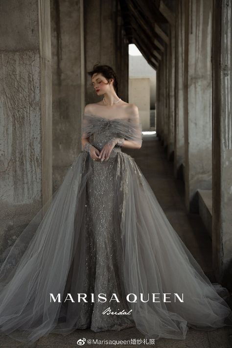 Dress Aesthetic Royal, Royal Dresses Queens Fantasy, Ball Gown Aesthetic, Royal Ball Gown, Gown Aesthetic, Debut Gowns, Gray Wedding Colors, Debut Dresses, Hijab Dress Party