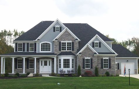 Fall Suburban House Exterior, L Shape House Exterior, Subberben House, Huge Suburban House, Basic Suburban House, Traditional Family Home Exterior, Big American House, Large Suburban House Exterior, Suburban American House