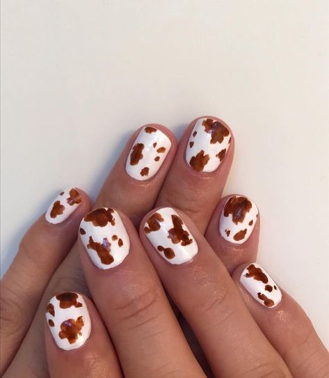 Leopard Nail Designs, Cow Print Nails, Nail Design Glitter, Cow Nails, Brown Cow, Her Nails, Print Nails, Leopard Nails, Winter Nail Art