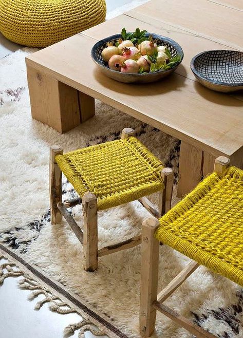 Yellow Chairs, Woven Chair, Woven Furniture, Coffee Table Wood, Living Room Chairs, Furniture Makeover, Kitchen Furniture, Wood Furniture, Sake