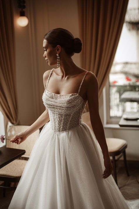 Wedding Dress Corset Top, Black And White Wedding Theme, Pearl Wedding Dress, White Wedding Theme, Sparkle Wedding Dress, Stylish Wedding Dresses, Wedding Dress Guide, Classy Prom Dresses, Wedding Ideas Dresses