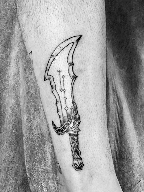 Blades Of Chaos Tattoo, Blade Of Chaos, Chaos Tattoo, Blackwork Tattoo, Blackwork, Tattoos