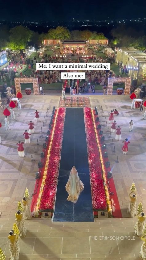 Wedding Entry Ideas, Bridal Entry Ideas, Entry Wedding, Wedding Entry, Royal Indian Wedding, Indian Wedding Theme, Bridal Entry, Night Wedding Decor, Bride Entry