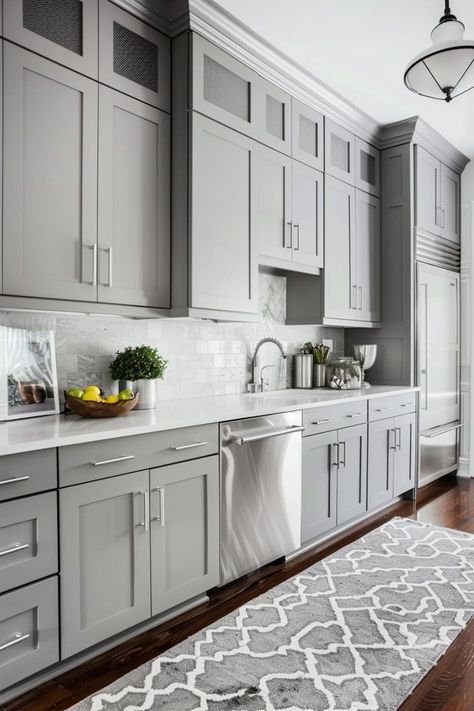 Learn More: Discover 29 Kitchen Ideas with Top Decorating Tips. Learn top decorating tips for your kitchen, focusing on functionality and style. Discover how to achieve a modern look while staying within budget constraints.  Check more at https://lnkfi.re/graykitchenideas/explore-17-kitchen-ideas-look-here-for-tips-on-small-spaces-12/ Kitchen Cabinet Colours, Modular Kitchen Cabinet, Tiny Cottage Kitchen, Cabinet Colours, Gray Kitchens, Grey Kitchen Colors, Light Grey Kitchen Cabinets, Kitchen Cabinet Inspiration, Light Grey Kitchens