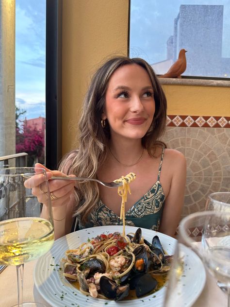 Seafood Pasta Aesthetic, Seafood Aesthetic, Lifestyle Moodboard, Pasta Seafood, Girl Eating, Europe Aesthetic, Seafood Pasta, Italy Aesthetic, Europe Summer