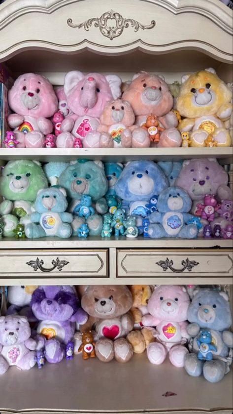 care bears rainbow Original Care Bears, Care Bear Collection, Care Bears Collection, Care Bears Nursery, Care Bears Aesthetic, Baby Bear Nursery, Pastel Kidcore, 2000s Toys, Dog Dye