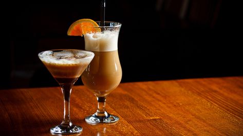 8 Best Drinks to Mix With Salted Caramel Crown Apple Crown Drinks, Salted Caramel Drinks, Coffee Cocktail Recipes, Crown Drink, Caramel Drinks, Crown Royal Drinks, Salted Carmel, Best Drinks, 3 Coffee