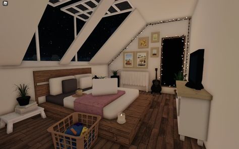 Bloxburg Twitter, Farmhouse Bloxburg, Bloxburg Neighborhood, Bloxburg Roleplay, Bloxburg Town, Bloxburg Bedroom, Bloxburg Hacks, Castle House Design, Blocksburg Room Ideas￼