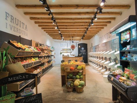 Organic Food Store Design, Organic Store, Organic Food Shop, Organic Supermarket, Organic Food Market, Fruit And Veg Shop, Organic Food Store, Vegetable Shop, Organic Market