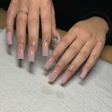 Medium Nails, Tapered Square Nails, Tapered Square, White Acrylic Nails, Exotic Nails, Long Square Acrylic Nails, Bling Acrylic Nails, Pink Acrylic Nails, Square Acrylic Nails