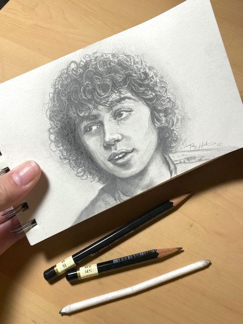 Small graphics sketch of Josh Kiszka looking off to the side of the page. Josh Kiszka Drawing, Greta Van Fleet Drawing, Greta Van Fleet Art, Josh Kiszka, Greta Van Fleet, E.t Art, Greta Thunberg, Marry Me, Art Inspo