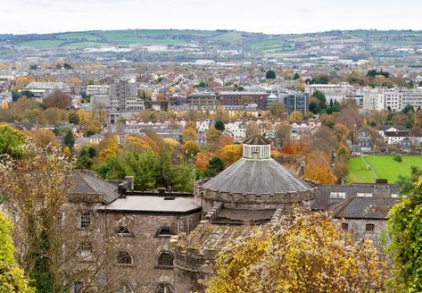 Planning a trip to Ireland in October? Here are some of the best activities and events to check out during October in Ireland. Ireland In October, Ireland October, Samhain Festival, October Weather, Ireland Food, Trip To Ireland, Halloween Parade, Haunted Castle, Visit Ireland