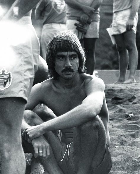 LEGEND... Gerry Lopez, Breathe Easy, Surf Life, Surfs Up, Bw Photo, Lightning Bolt, Vintage Photos, Summer Fun, Che Guevara