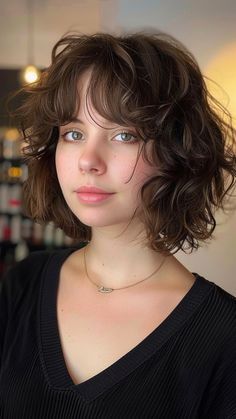 Short Haircuts 70s, Short 80s Hairstyles, 70s Womens Hair, 80s Short Hair Women, Indie Haircut, 80s Short Hair, Butterfly Hair Cut, Haircuts Bangs, Trendy Short Hairstyles