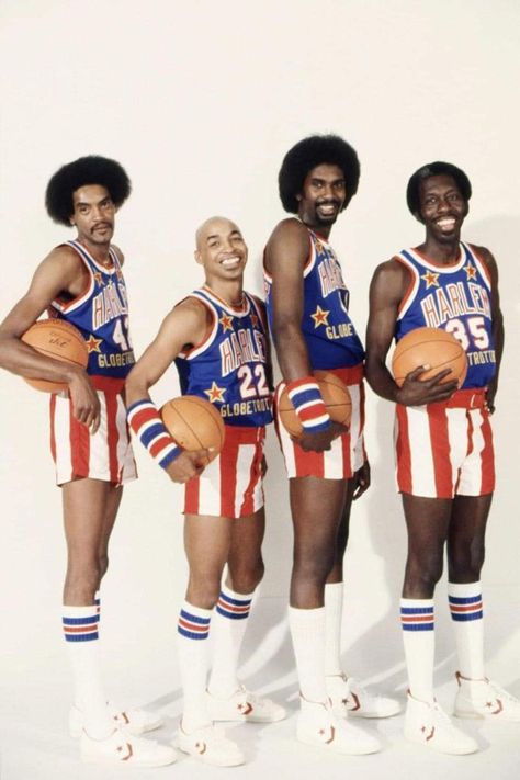 These men were magicians on the court. The unbeatable Harlem Globetrotters. 🏀 Sports Fashion Photography, Harlem Globetrotters, Sports Fashion, Globe Trotter, The Court, Sport Fashion, The Magicians, Trend Setter, Fashion Photography